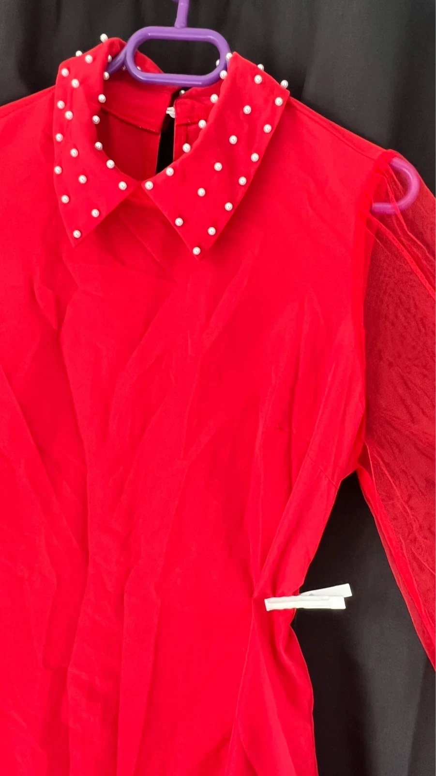 Deslumbrante Vestido Vermelho com Contas. – photo 3